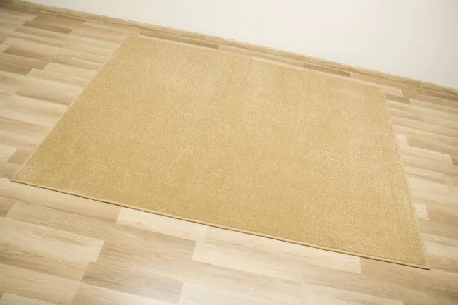 Metrážny koberec Forest 50 medový