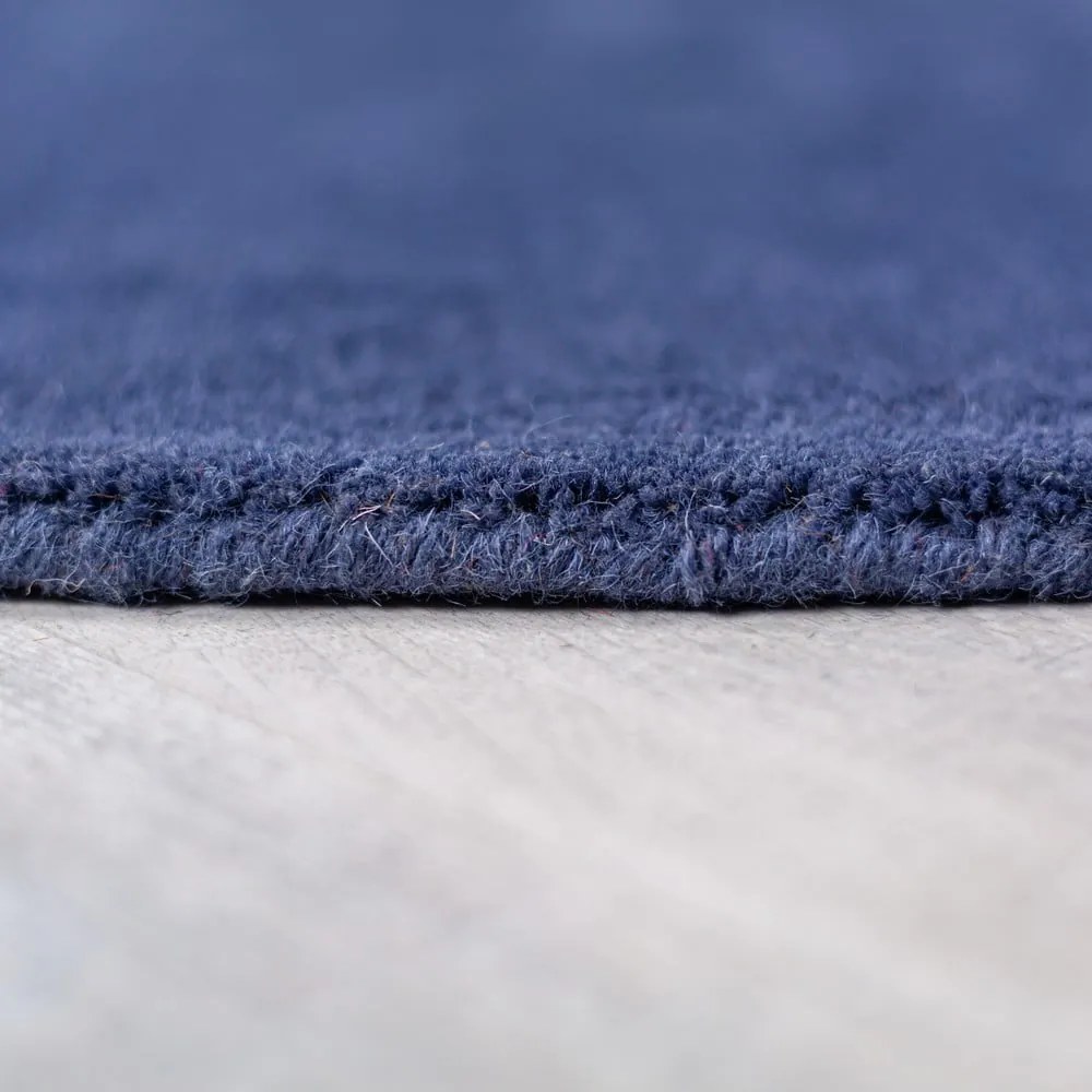 Modrý ručne tkaný vlnený okrúhly koberec ø 200 cm Mia Segment – Flair Rugs