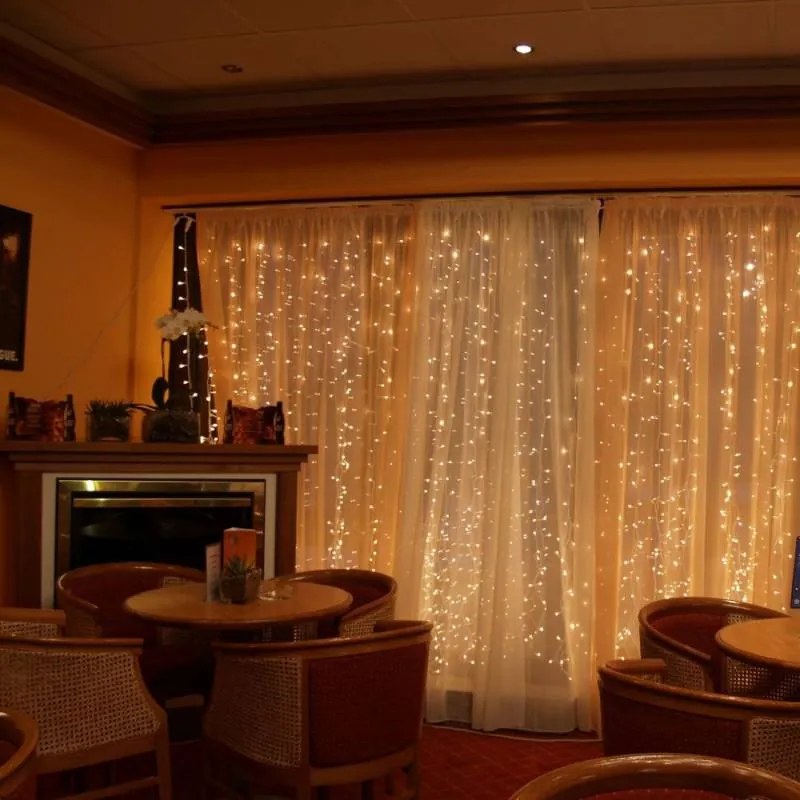 DECOLED Svetelný záves LED, 1x5 m, teplá biela s bleskom, 500 diód, IP67