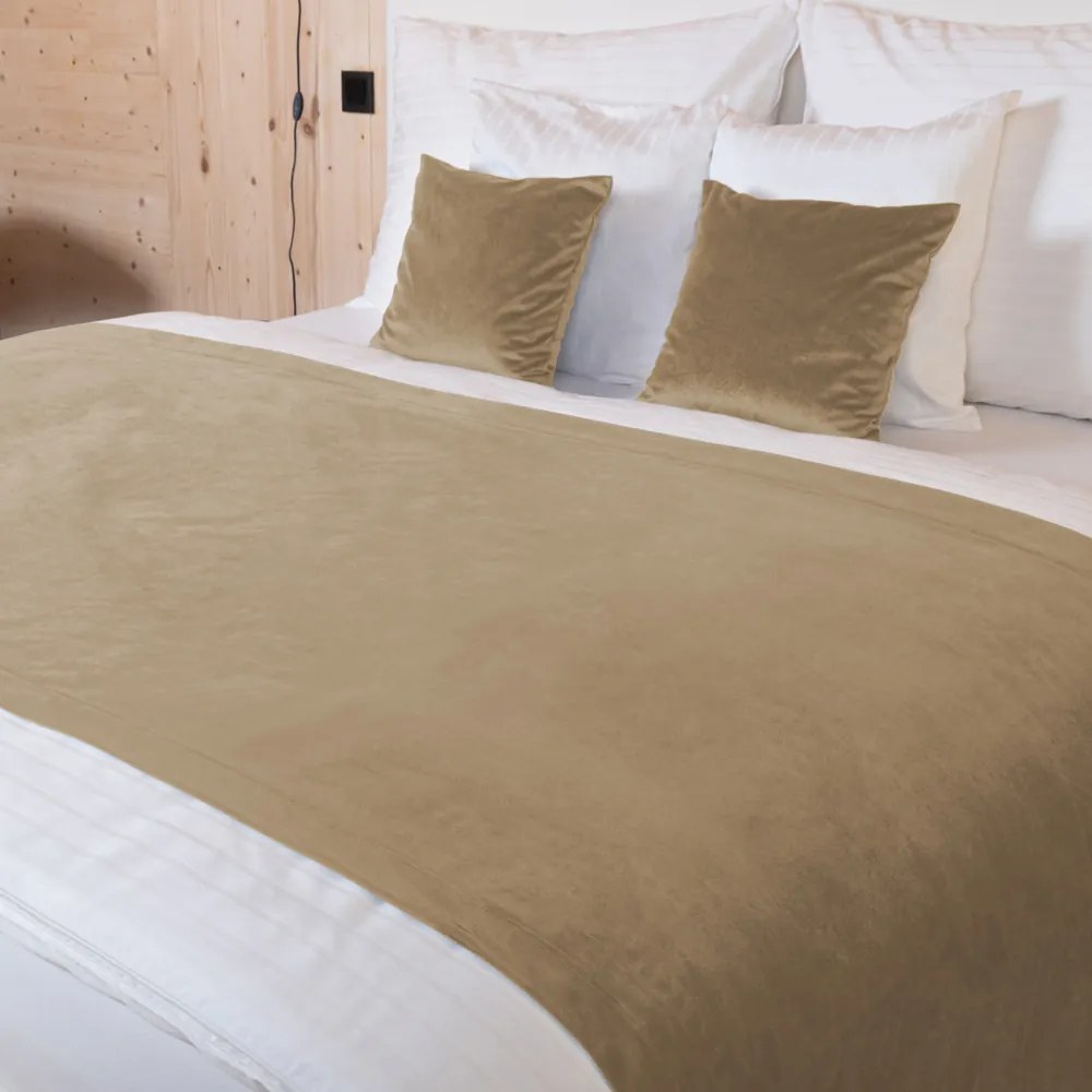 Biante Zamatový prehoz/behúň na posteľ Velvet Prémium SVP-026 Kávovo béžový 60x200 cm