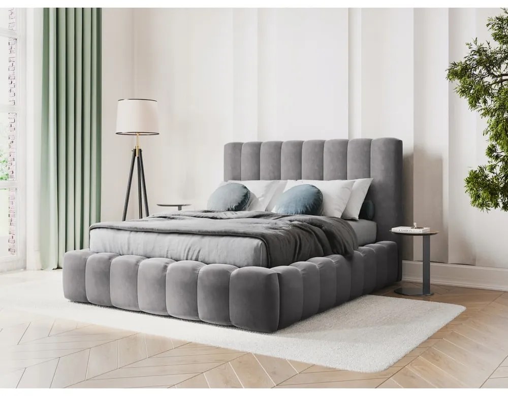 Sivá čalúnená dvojlôžková posteľ s úložným priestorom s roštom 180x200 cm Kelp – Micadoni Home