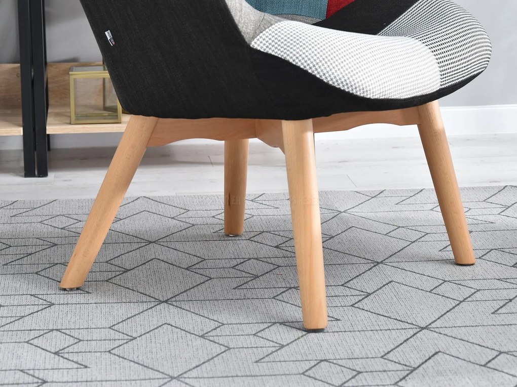 Kreslo Nutri (patchwork + čierna). Akcia -21%. Vlastná spoľahlivá doprava až k Vám domov. 1110344