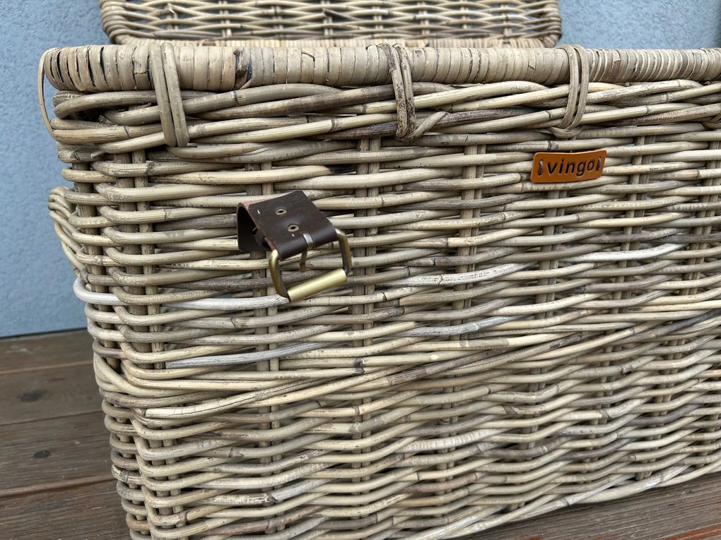 Ratanová truhla Rozmery (cm): 50x35, v. 25