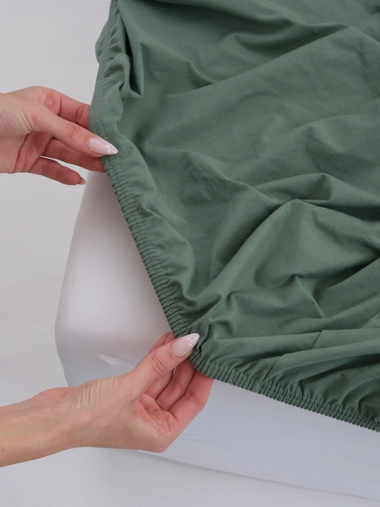 Jersey prostěradlo s elastanem 140 × 200 cm – olivové