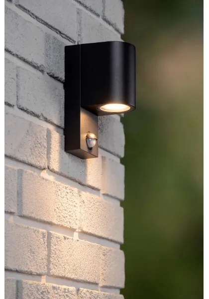 Lucide 69803/01/30 -Vonkajšie svietidlo so senzorom ZARO 1xGU10/7W/230V IP65 čierna