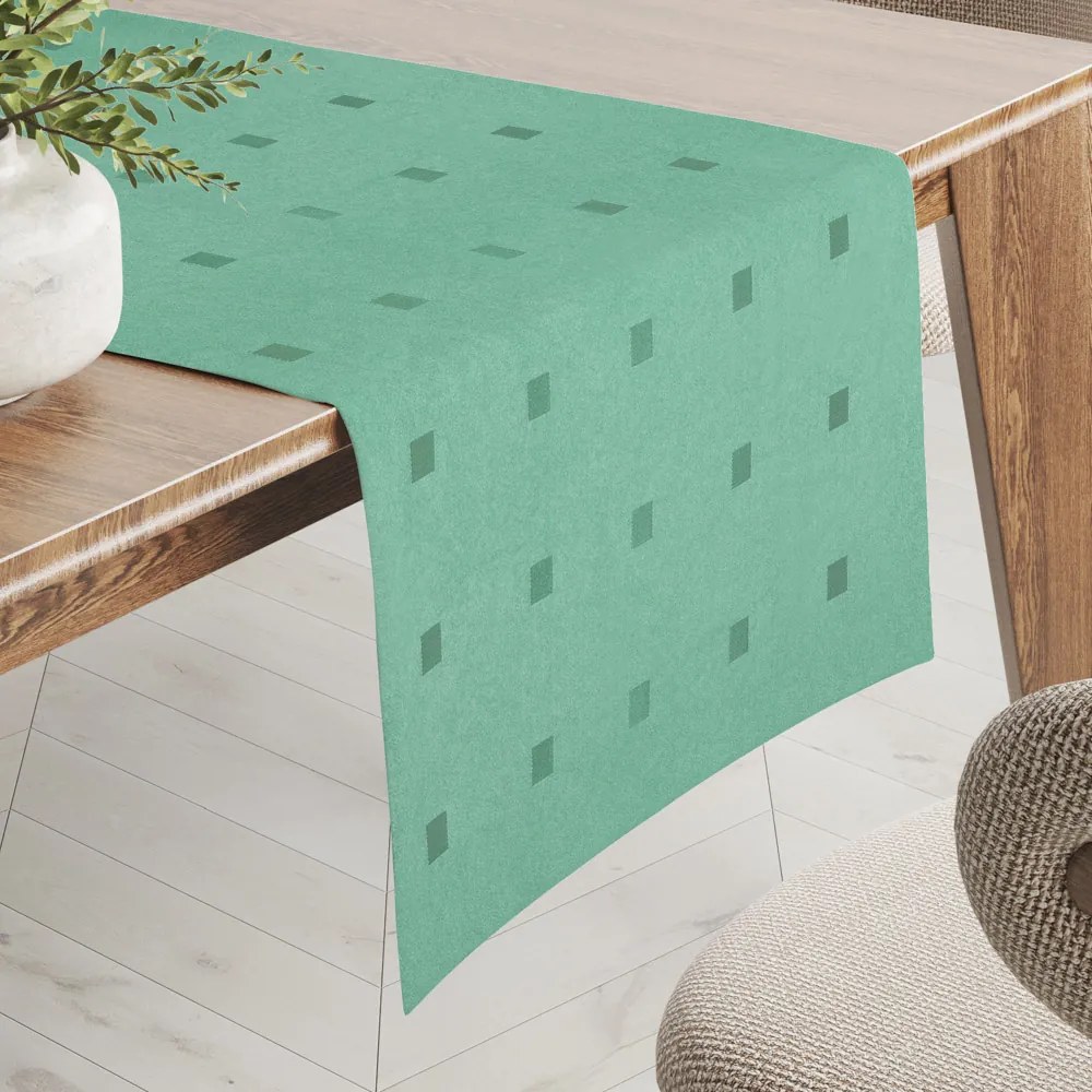 Biante Dekoračný behúň na stôl PM-023 Štvorčeky na svetlo zelenom 35x120 cm