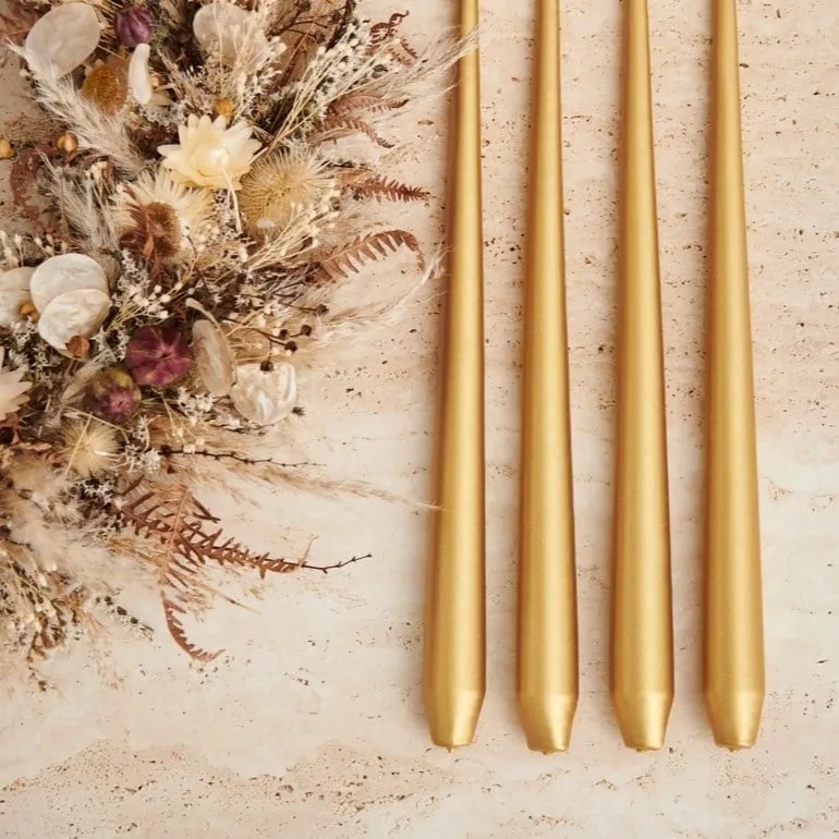 ester & erik Sviečka Taper 32 cm – 90 Gold Metallic – sada 2 ks