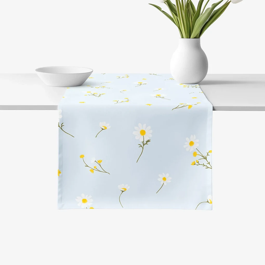 Goldea behúň na stôl 100% bavlnené plátno - harmanček na svetlo modrom 35x120 cm