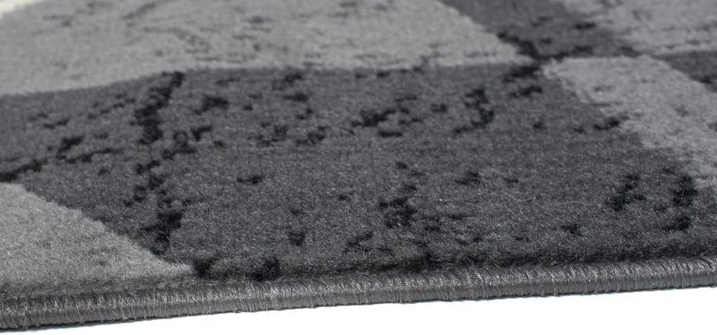 TA Koberec 3707A TMAVO SIVÁ LACNÁ PP CRM Rozmer: 100x300 cm