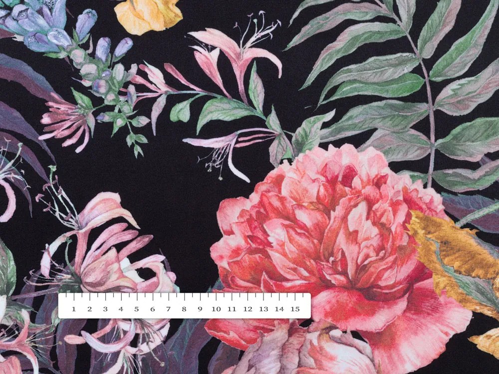 Biante Zamatová obliečka na vankúš s lemom Tamara TMR-019 Záhradné kvety na čiernom 35 x 45 cm