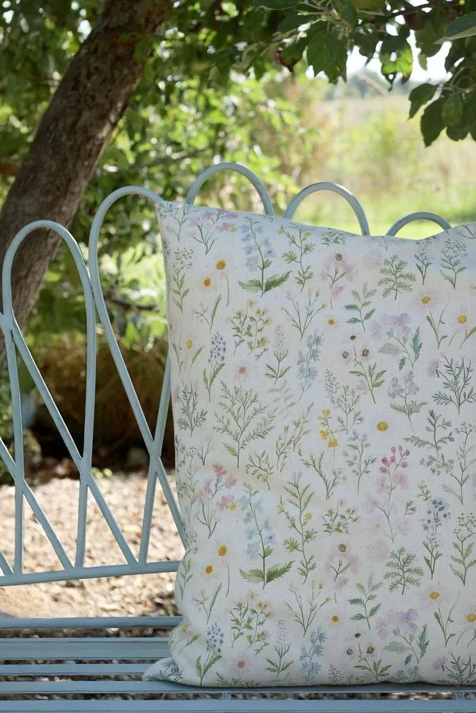 Ružová obliečka na vankúš s divokými kvetmi Aix Wild Flowers - 50*50 cm