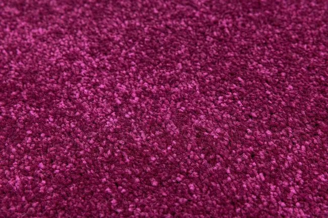 Metrážny koberec CAROUSEL 114 NSF fialový