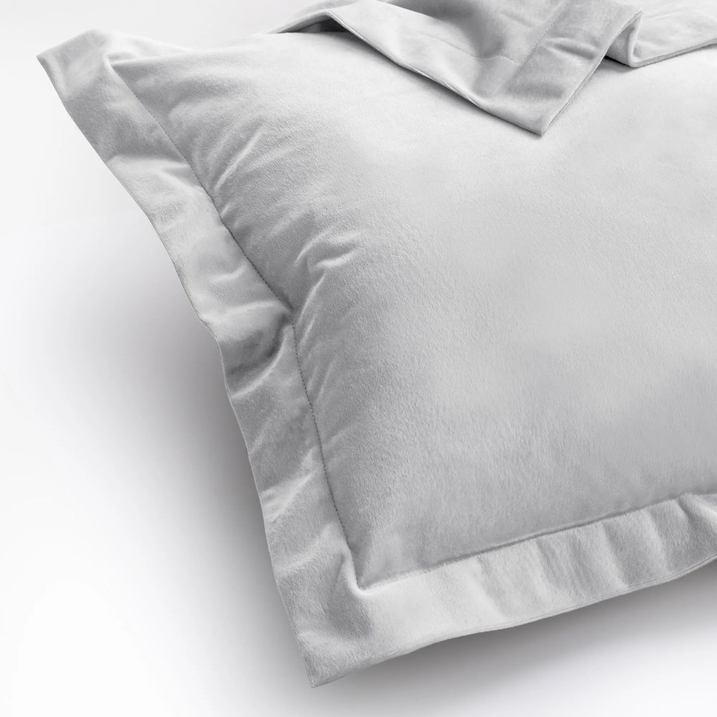 Obliečky na vankúše AmeliaHome Velvet Side Si biele