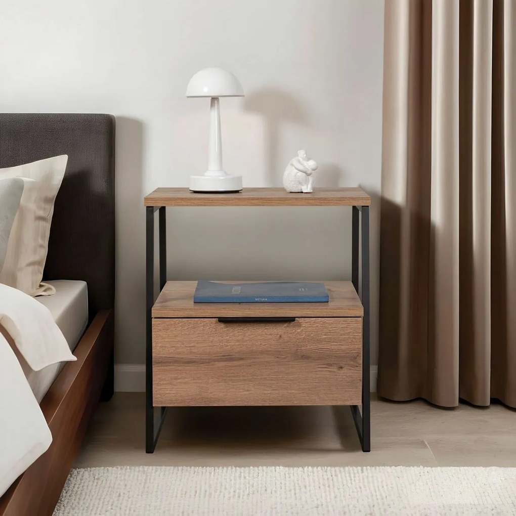 Nočný stolík Pal Hitit