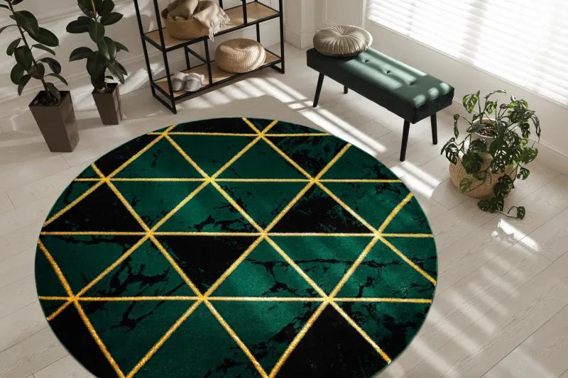 Koberec okrúhly EMERALD exkluzívne 1020 glamour, štýlový mramor, trojuholníky zelené / zlato Veľkosť: kruh 120 cm