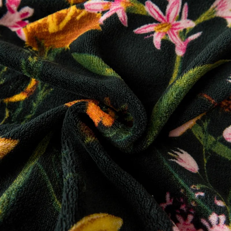 Sada mikroplyšových obliečok MYSTIC GARDEN tmavozelené + placha mikroplyš SOFT 180x200 cm biela, dvojposteľ