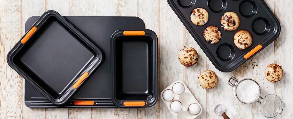 Plech na pečenie Le Creuset s dvojitým dnom s nepriľnavým povrchom 38 cm