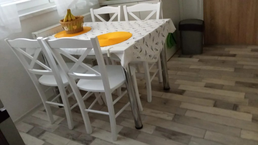 Stima Stolička CLAYTON s masívnym sedákom Vyberte odtieň ->: Dub