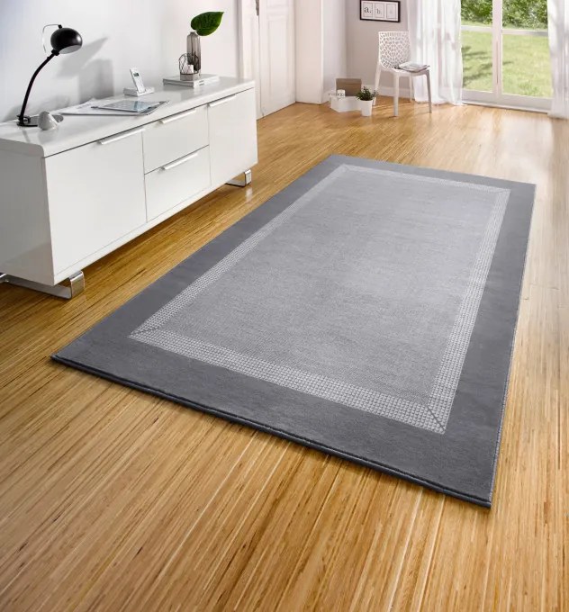 Koberec Hanse Home Basic svetlosivý