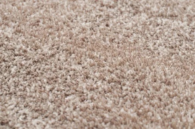 Koberec ALESSIA UNI LIGHT BEIGE tmavý