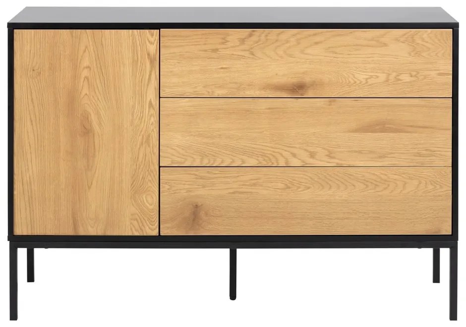 Nízka komoda v dekore duba v čierno-prírodnej farbe 120x82 cm Seaford – Actona