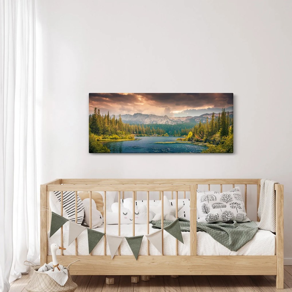 Obraz horskej rieky a hôr (120x50 cm)