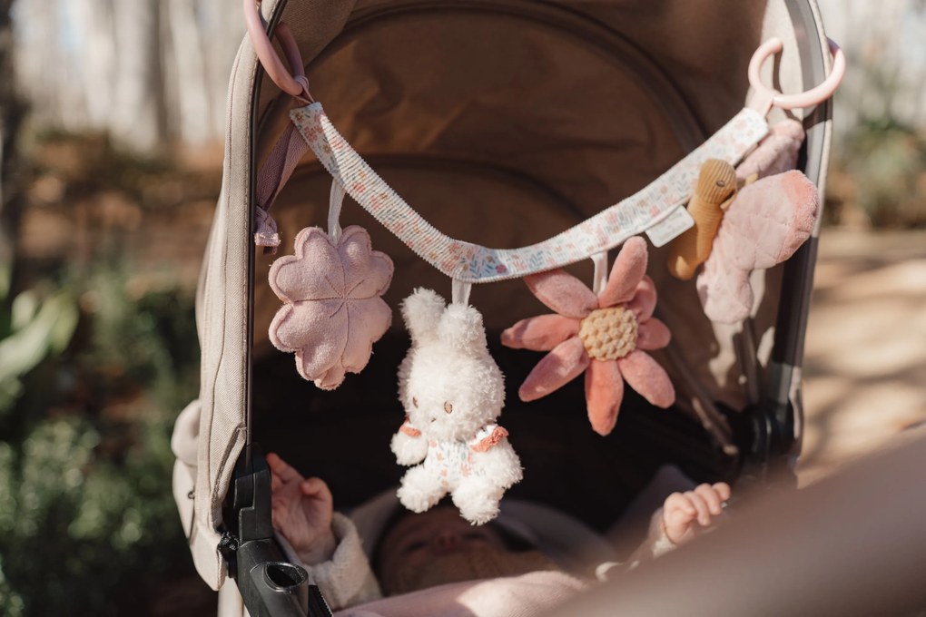 Reťaz na kočík králiček Miffy Lucky Blossom