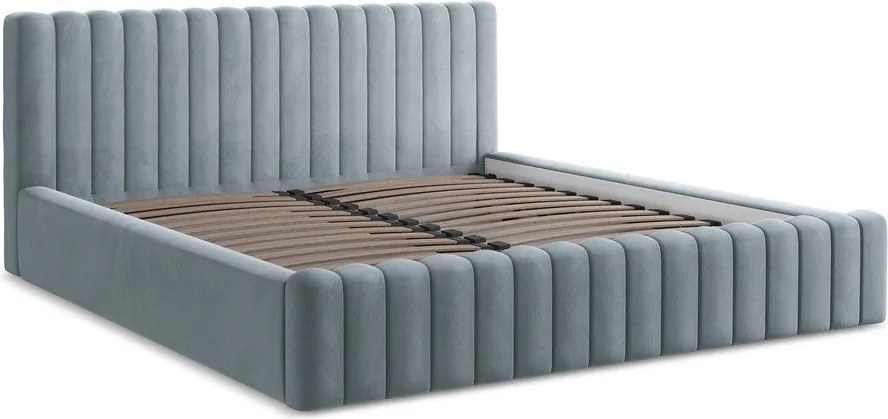 Svetlomodrá čalúnená dvojlôžková posteľ s úložným priestorom s roštom 140x200 cm Lemi – Makamii