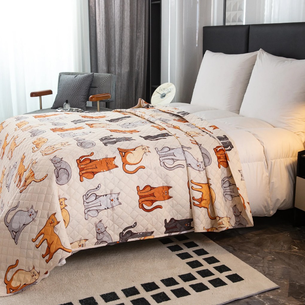 Prehoz na posteľ COLORED CATS krémový Rozmer: 170 x 210 cm