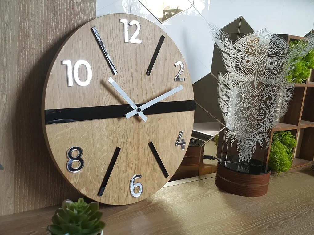 Drevené nástenné hodiny King 33,5 cm dub prírodný
