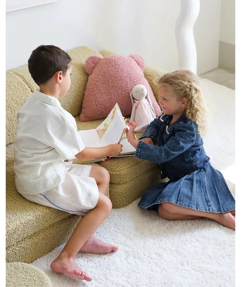 Ružový detský pohovkový vankúš z textílie buklé Bear – Wigiwama