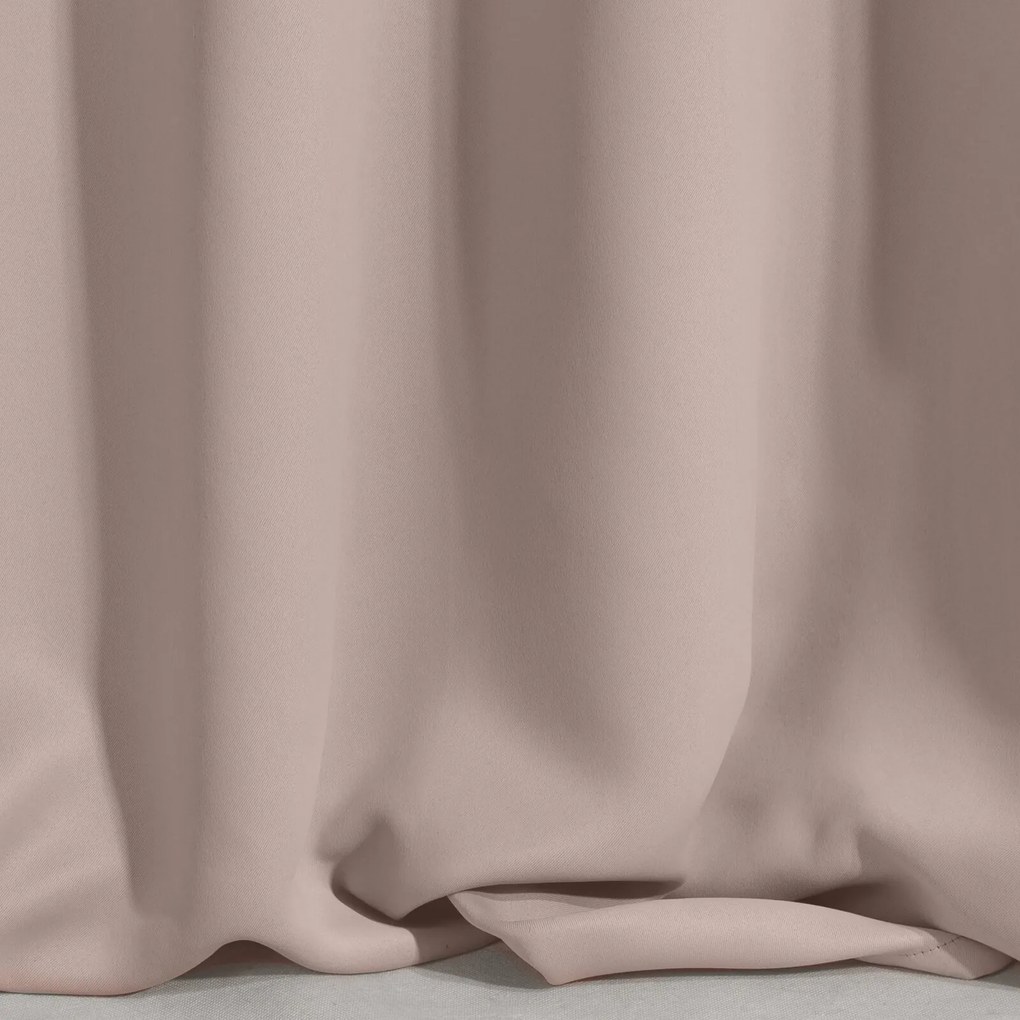 EUROFIRANY ZATEMŇOVACÍ ZÁVES NA KRÚŽKOCH ADLEY 135X250 CM PÚDROVÁ