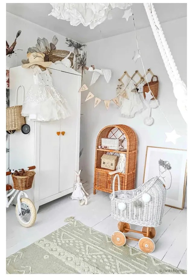 Svetlozelený prateľný ručne tkaný bavlnený koberec 170x240 cm Tribu Olive – Lorena Canals