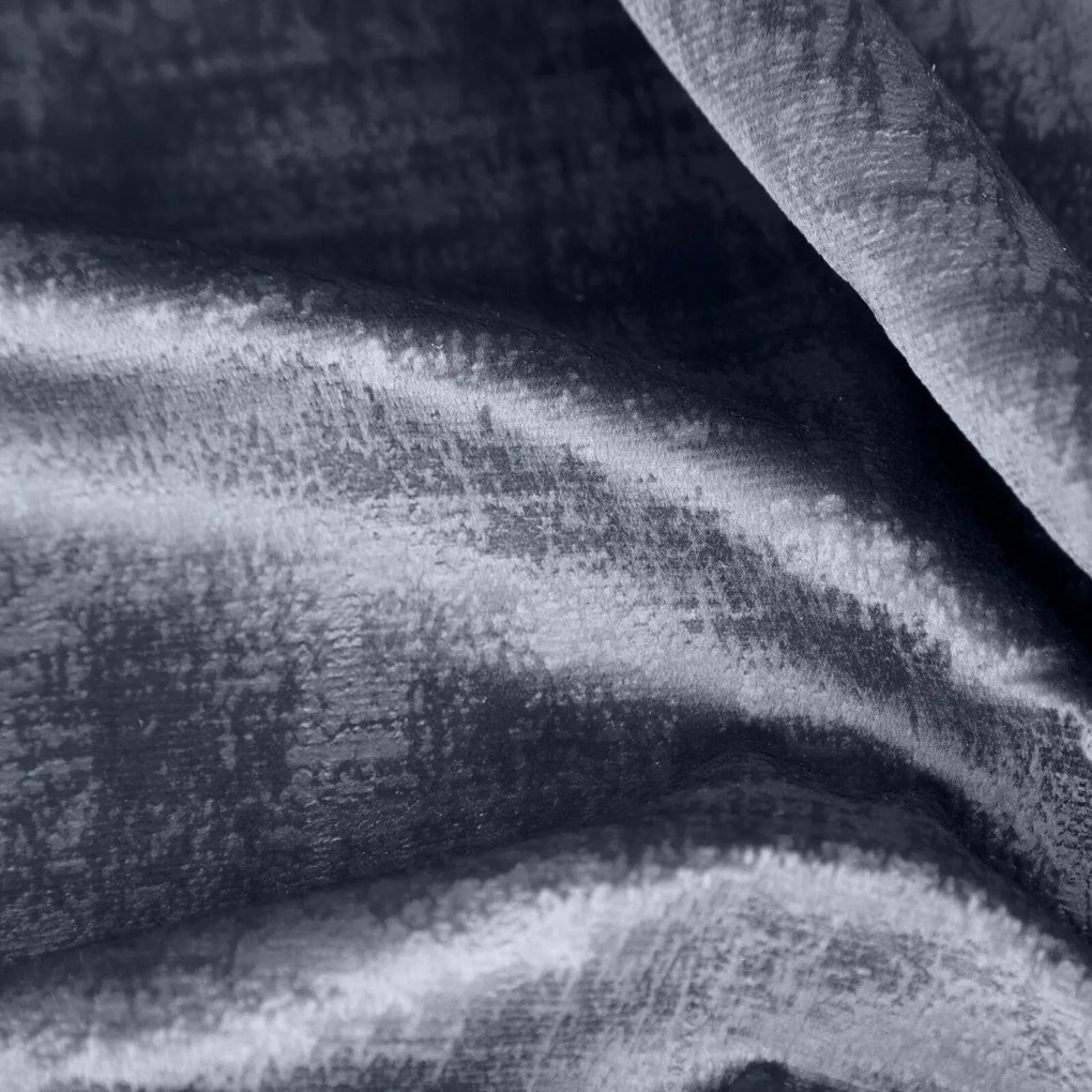 ZATEMŇOVACÍ ZÁVES NA PÁSKE DARIA 140X270 CM SIVÁ