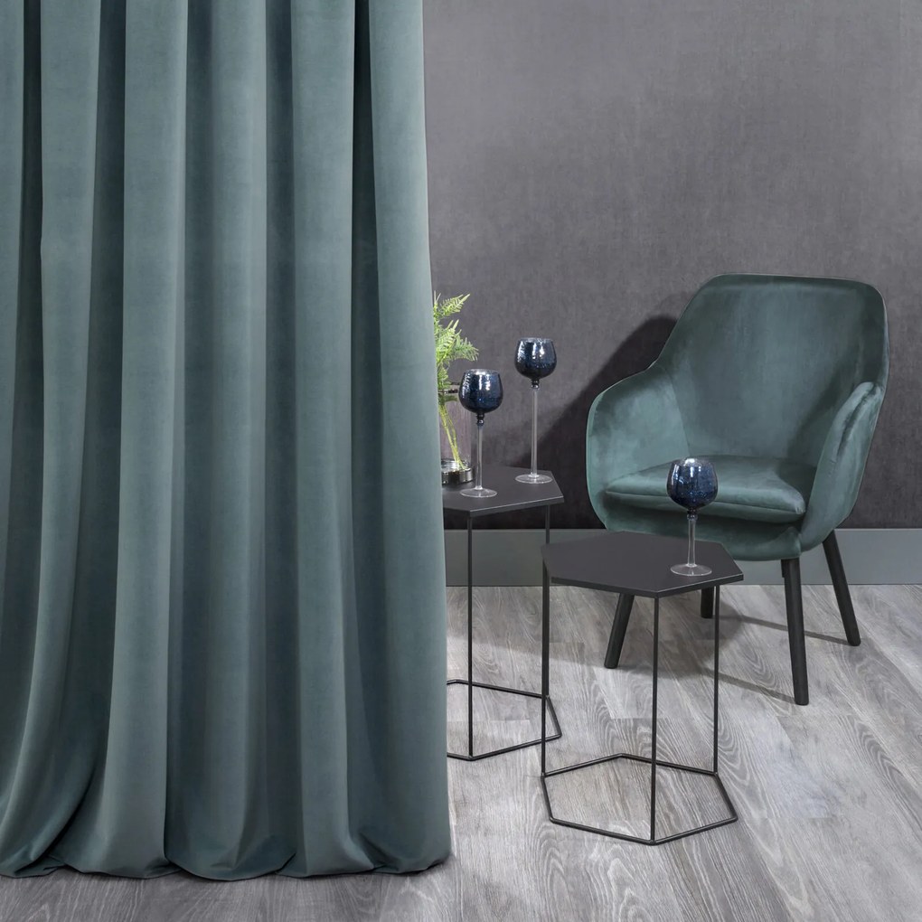 ZATEMŇOVACÍ ZÁVES NA PÁSKE KRISTI 140X270 CM MODRÁ