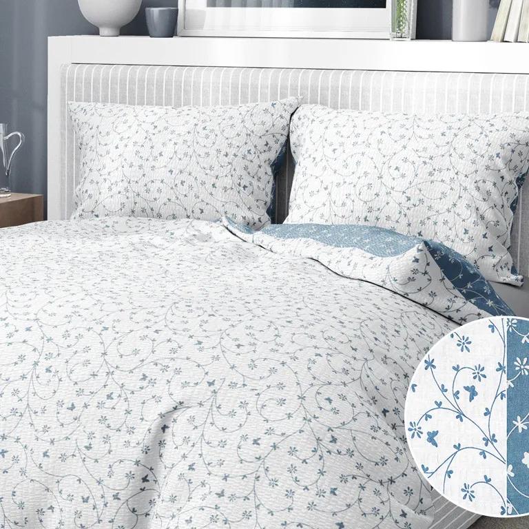 Goldea krepové posteľné obliečky - vzor 782 kvietky a motýle s modrosivou 240 x 200 a 2ks 70 x 90 cm