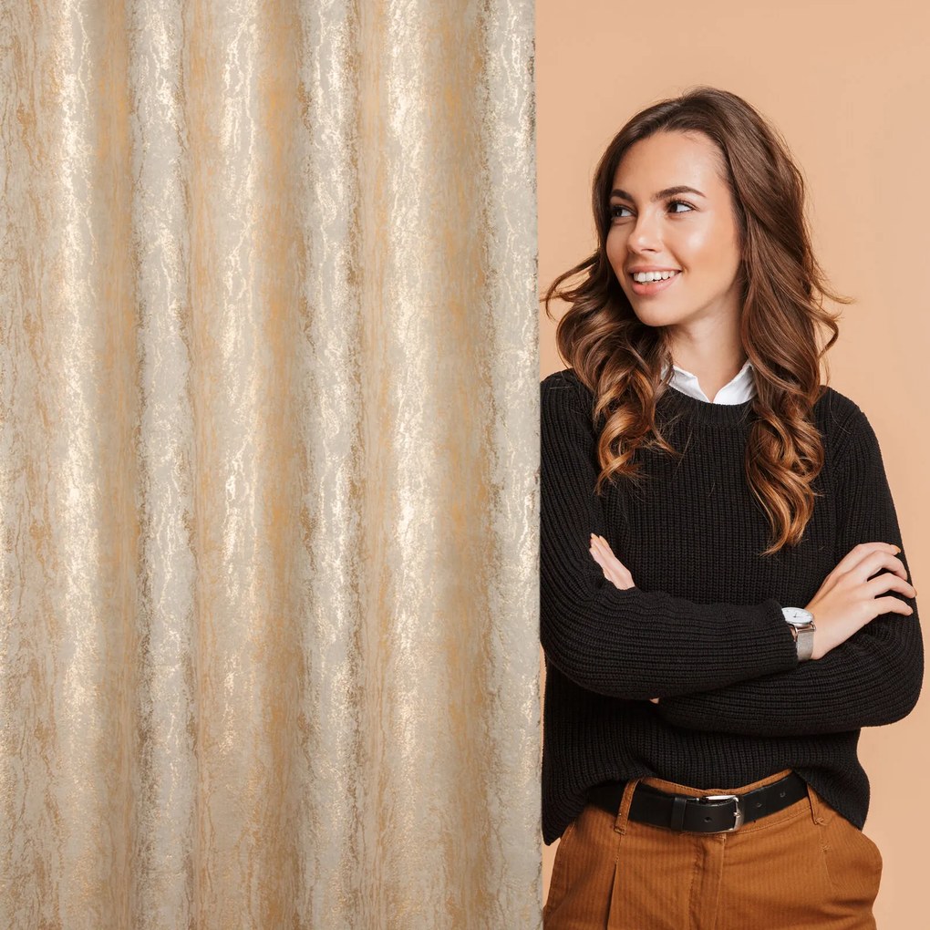 ZATEMŇOVACÍ ZÁVES NA KRÚŽKOCH ELISE 140X250 CM BÉŽOVÁ