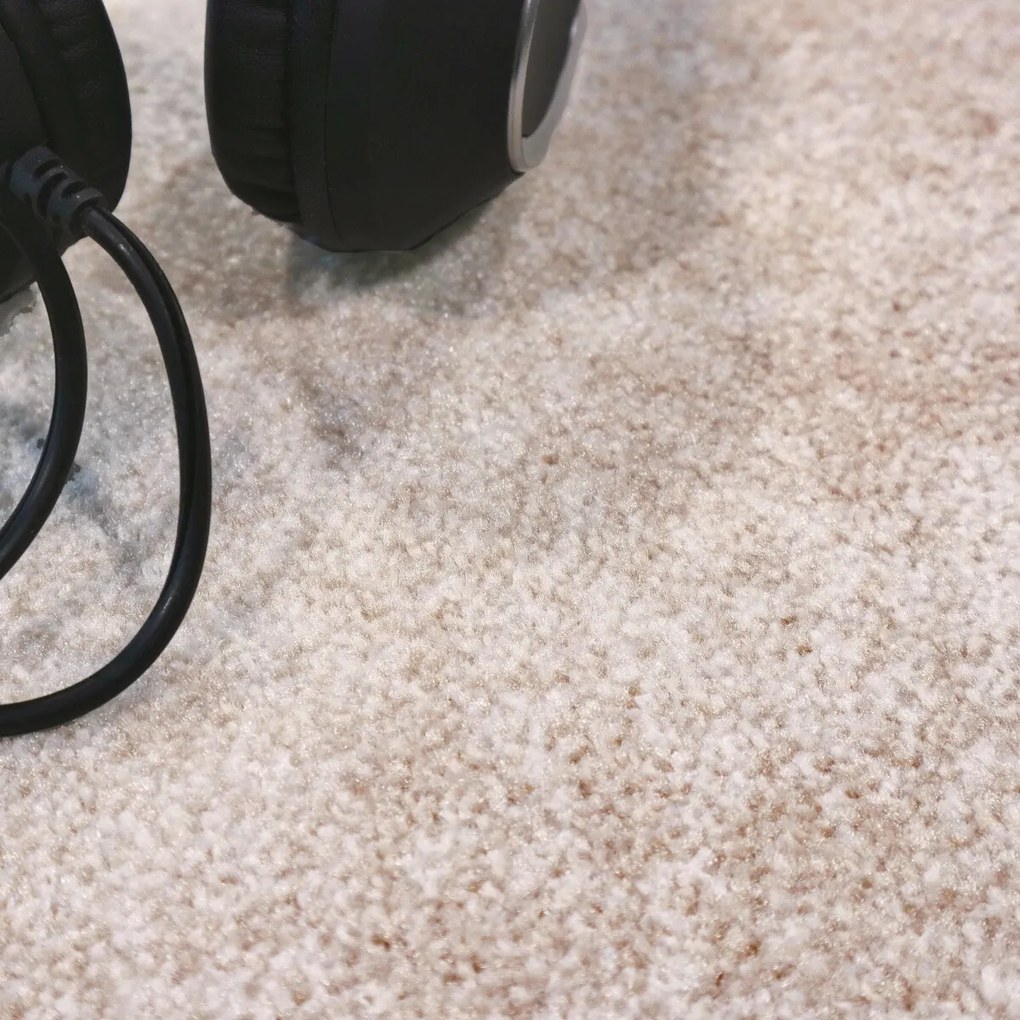 Koberec metráž Serenade 103, na mieru, šíře 3m,4m,5m, béžová, filc, kuchyňa, ITC