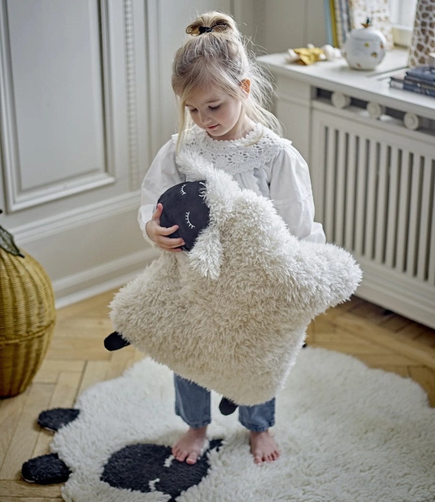 Bloomingville Vankúš Dolly White 56 × 46 cm