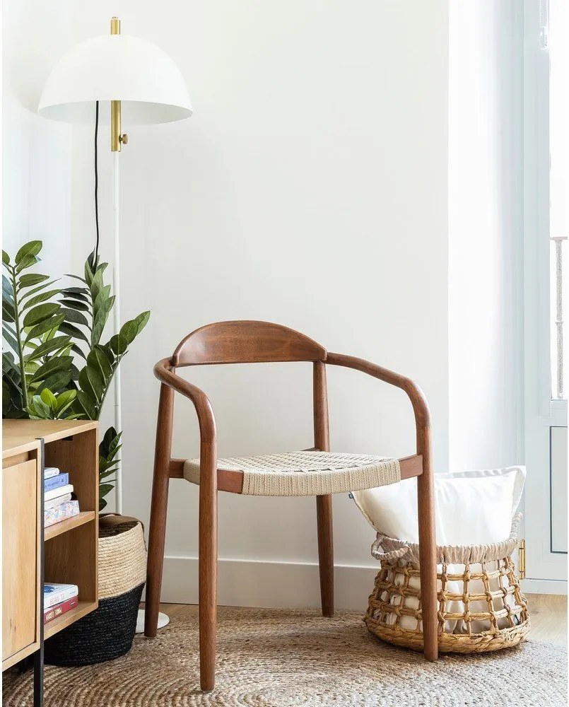 Stolička z eukalyptového dreva Kave Home Glynis