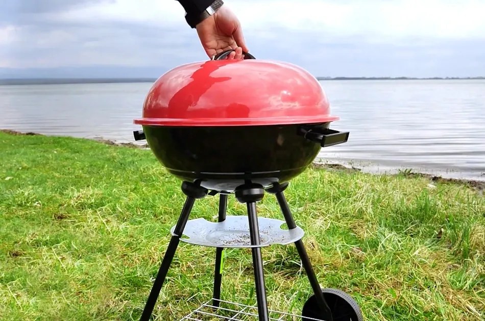 Gril na drevené uhlie Globus, BBQ