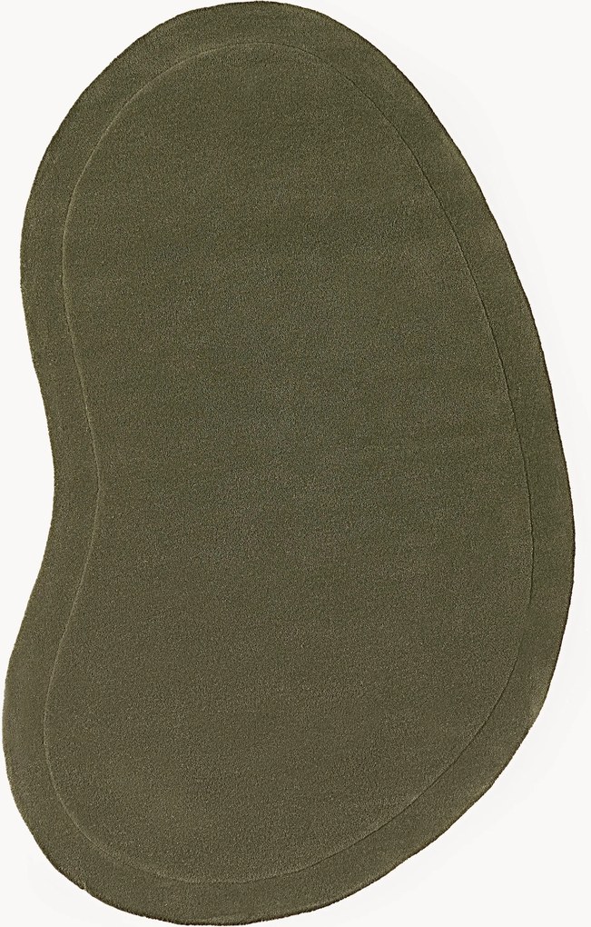 Ručne tuftovaný vlnený koberec v organickom tvare Kadey