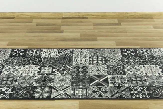Behúň Luna 503754/89922 - patchwork sivý