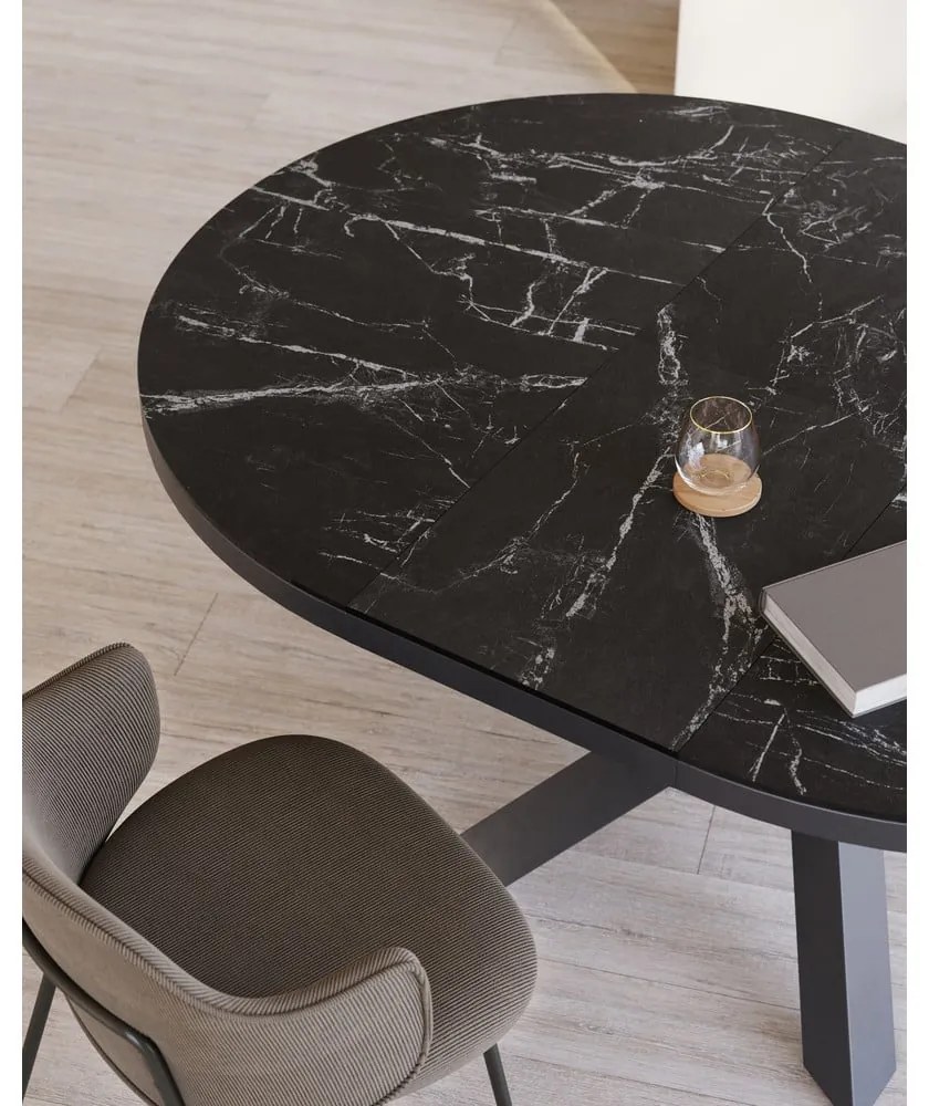 Čierny okrúhly rozkladací jedálenský stôl s keramickou doskou ø 160 cm Vashti – Kave Home