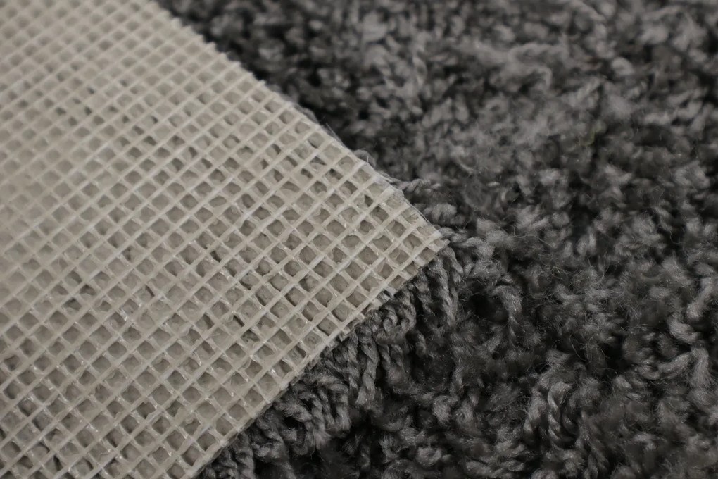 Vopi, Koberec metráž Color Shaggy šedý - neúčtujeme odrezky z role, na mieru, šíře 1,33m,1m,2m,3m,4m,na mieru, neúčtujeme odrezky, šedá, ab (mriežka), kancelária