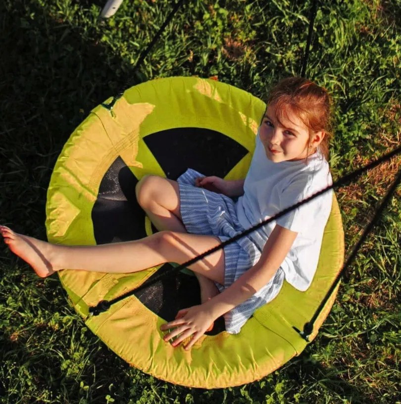 Závesná hojdačka bocianie hniezdo v žltej farbe 100 cm