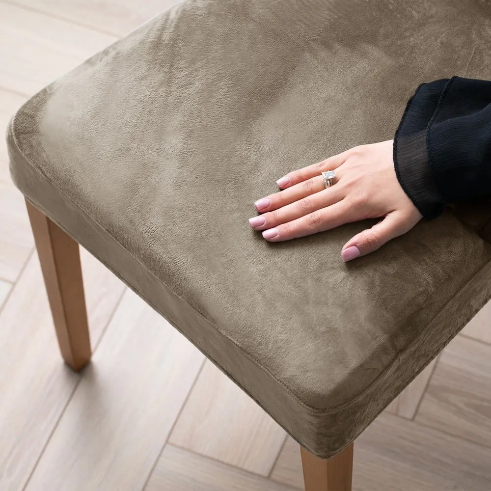 Sivobéžové napínacie poťahy v súprave 4 ks na stoličku 48 cm Sento – Restilo