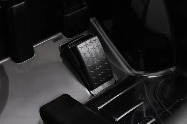 Elektrické autíčko Bentley Bentayga S čierne