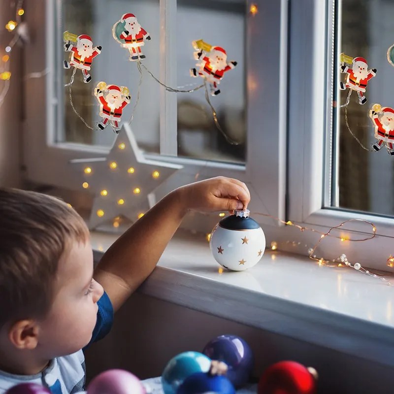 SOLIGHT LED okenná reťaz - Santa, 6x LED, prísavná, 120cm, 2x AA