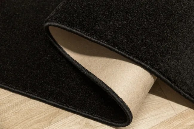 Metrážny koberec Romance-Elite 278 čierny